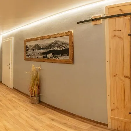 Guest house - Ron's *